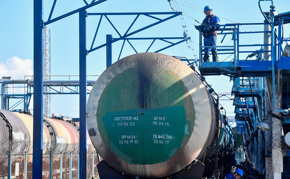 정부는 4월 1일부터 휘발유 수출을 완전히 금지합니다.